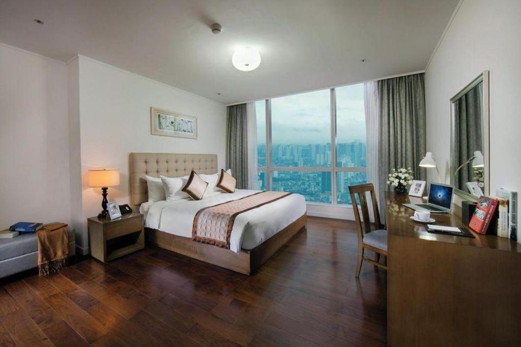 Calidas Landmark72 Royal Hotel Hanoi